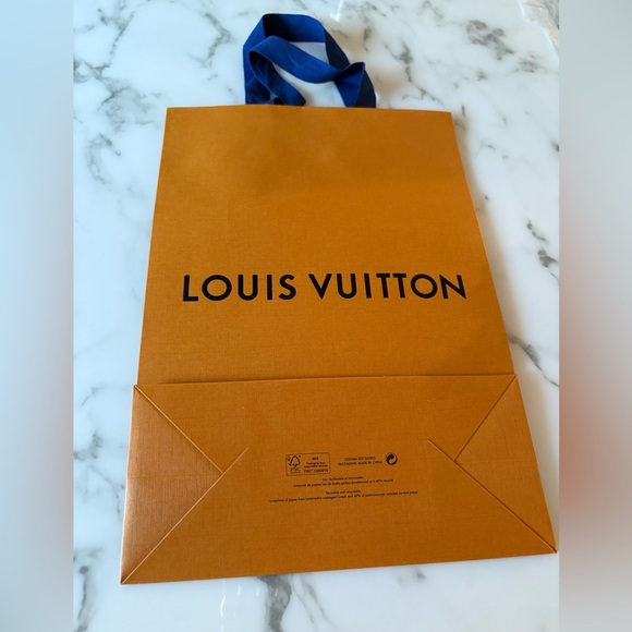 Louis Vuitton Orange paper Bag - Picture 5 of 7
